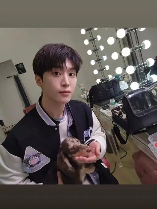 09#范丞丞0406出道六周年快乐#  2024/04/06 hi33sj化妆师ins更新