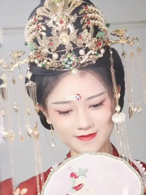 发型教程  #古风发型  #发型分享  #凤冠霞帔  #今日发型  #凤冠