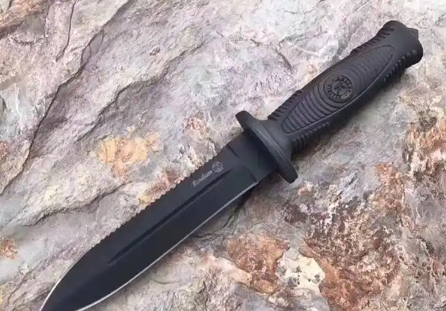 刀剑精选-俄罗斯 基兹利亚尔 指挥官 双锋 齿刃 格斗刀