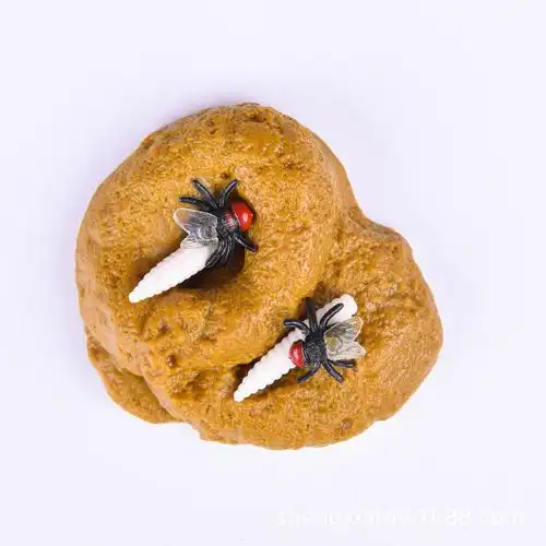 【跨境】速卖通整蛊道具仿真大便蛆虫苍蝇屎粑粑圆形塑料逼真大便