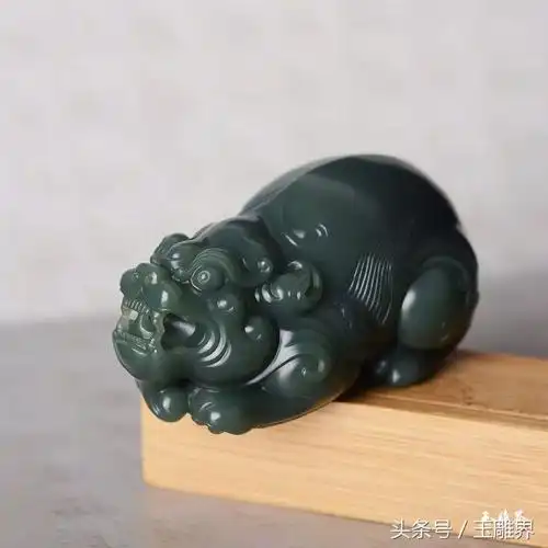 调皮可爱的玉石小动物,玉雕师这一雕活了