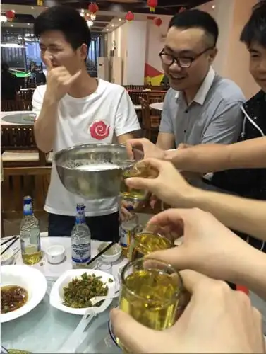 用盆喝酒.png