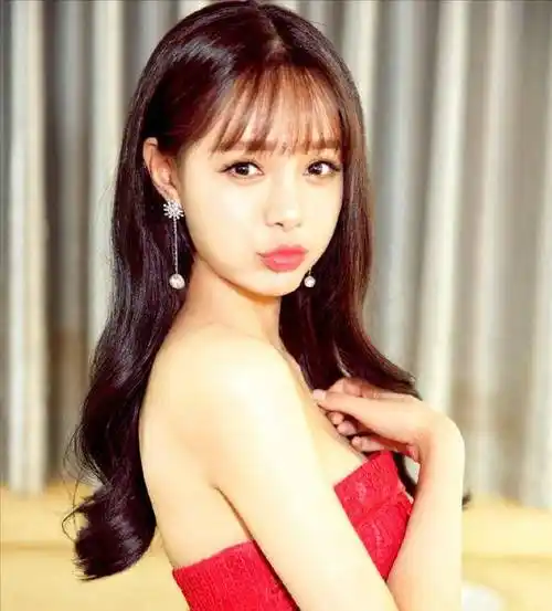 34岁沈梦辰与父母同住200平豪宅,直接被宠成小公主,太让人羡慕_沈妈