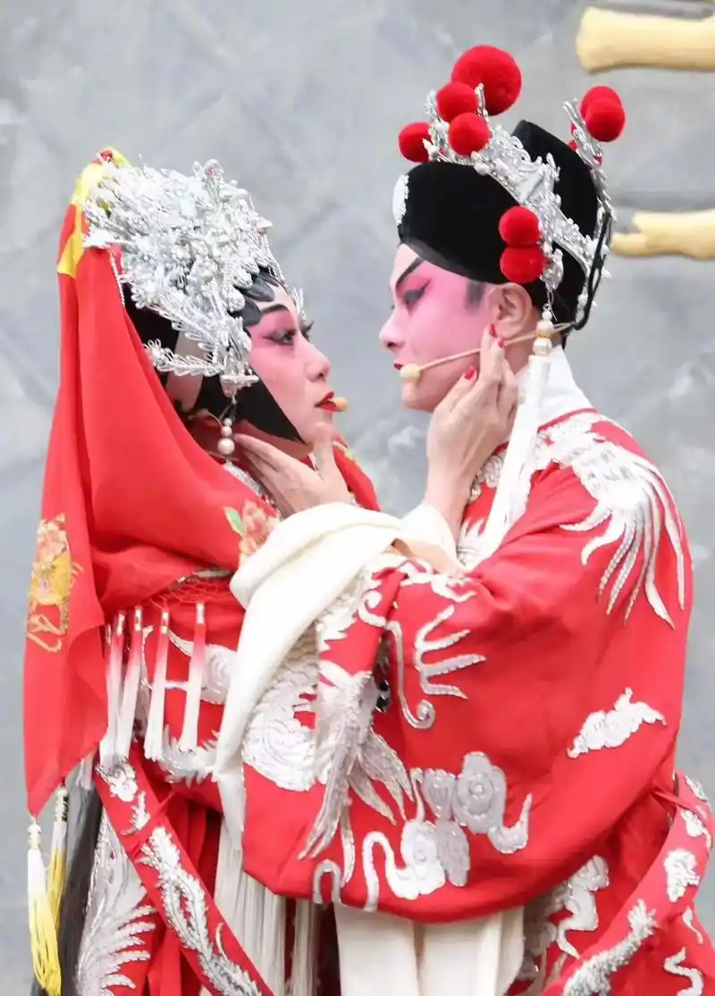 弘扬戏曲文化 #粤剧  肇庆市粤剧团《帝女花》剧照 梁恒风 - 抖音