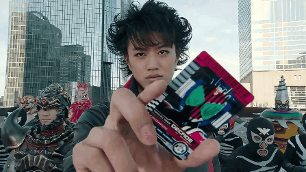 而今天最后介绍的这位大反派,咳咳,他就是得罪了发型师的王小明,作为