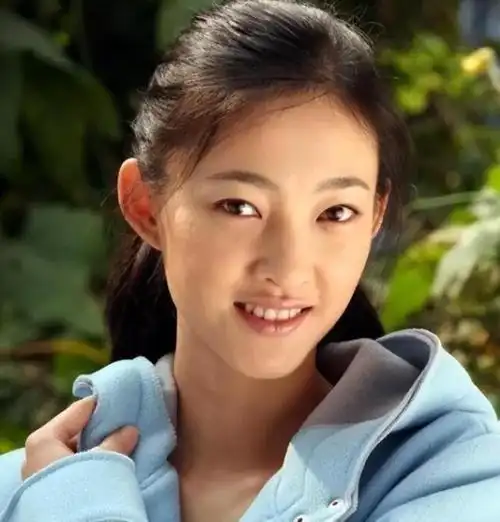 割了双眼皮,就判若两人,这7位女明星"动眼"太成功了