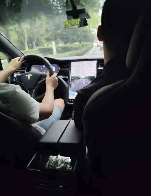 model x-购车总价 | 裸车价80万,落地不到92万.