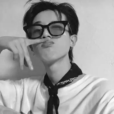 黑白头像深情男生霸气冷酷图片_男生头像_头像屋