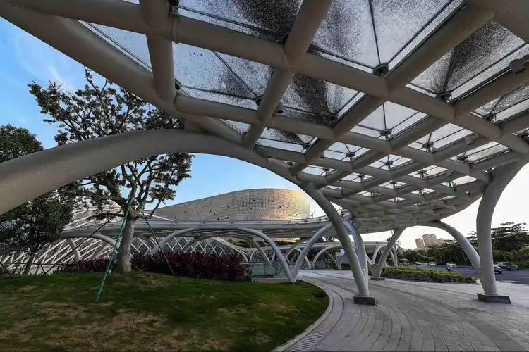 由泉州科技与规划馆,泉州东海工人文化宫,泉州图书馆,泉州大剧院四座