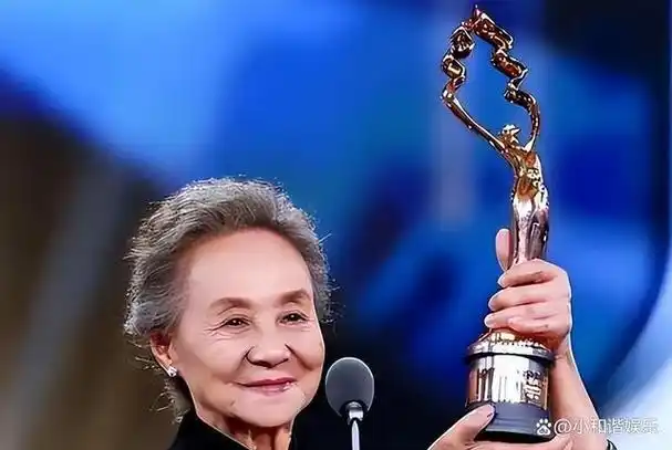 演员吴彦姝丈夫父母相继离世后女儿的孝顺让我的晚年很幸福