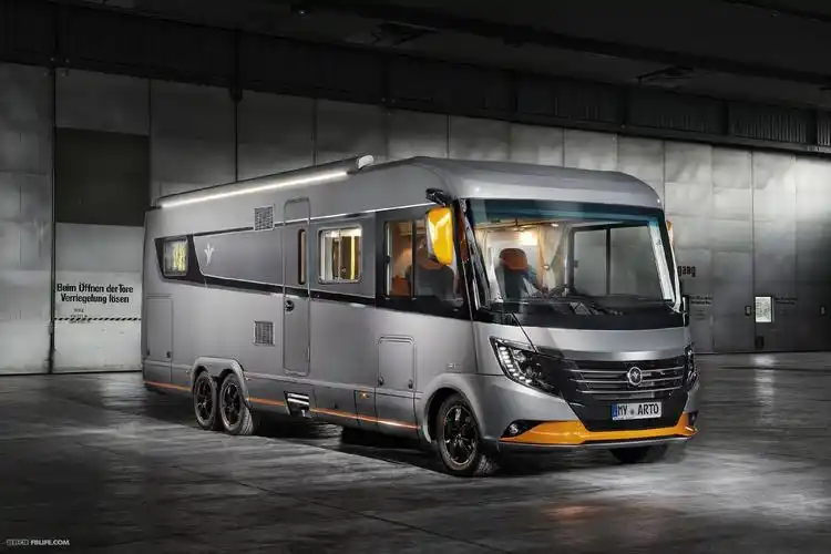 炫酷中巴外形德国售价2014款德国niesmannbischoff房车arto系列品鉴