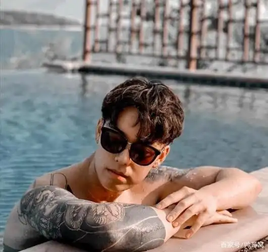 全身都是纹身的男人,全身纹身男生-图片大观-奇异网