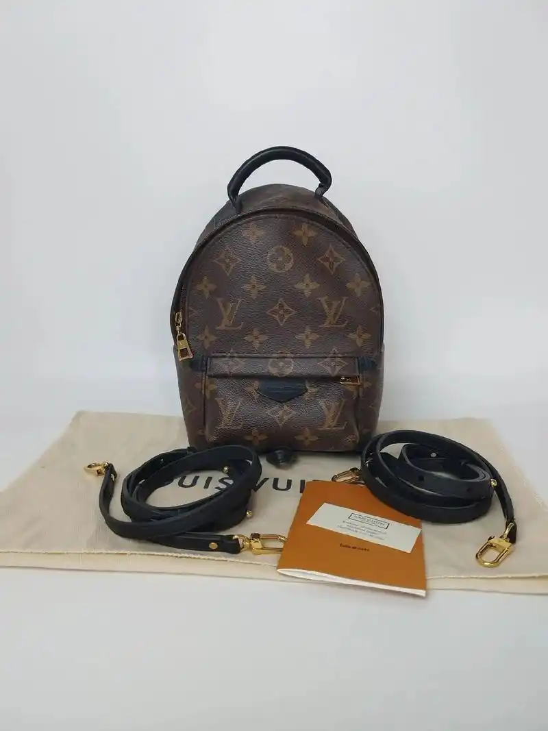 路易威登lv迷你小书包mini back - 抖音