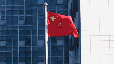 希望祖国为我自豪 —— 驾驶china字母红色涂装的赛车,让五星红旗飘扬