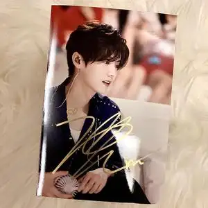 鹿晗亲笔签名照片小鹿签名照