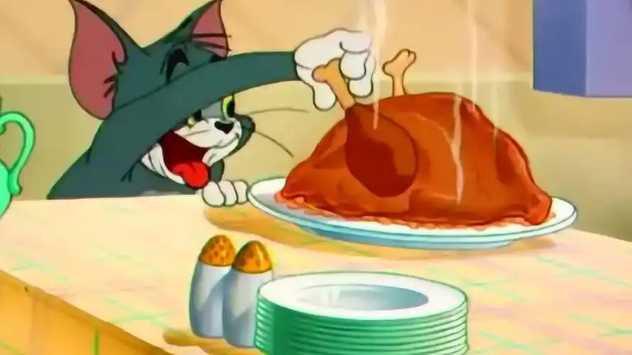 猫和老鼠:汤姆猫真是不小心,偷吃鸡腿的时候居然把瓶子打碎了