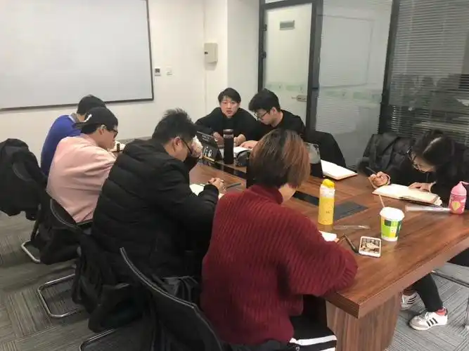 2018年12月"三人童心"教育培训学校第五次会议纪要