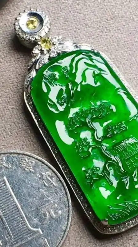 珠宝首饰#高冰帝王绿山水牌吊坠,洁净冰透,大方完美裸石:36.2-19.-33