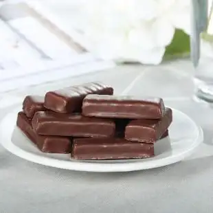 俄罗斯进口 kdv巧克力味夹心糖500g(代可可脂)紫皮糖喜糖新年糖果年货