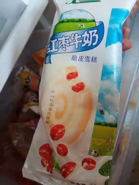 伊利 红枣牛奶脆皮雪糕的热量和减肥功效