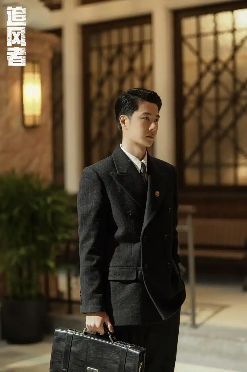 魏·钮钴禄·若来回宫~ #电视剧追风者王一博 - 抖音