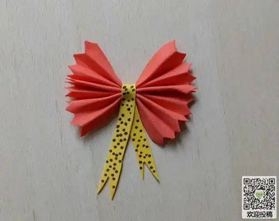 用海绵纸制作漂亮的蝴蝶头饰方法