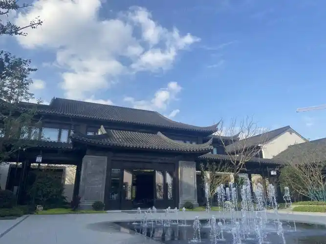 中核绿城春江明月位于文昌西路和g345交会处