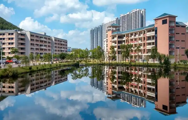 广东理工学院学费(附招生计划表)