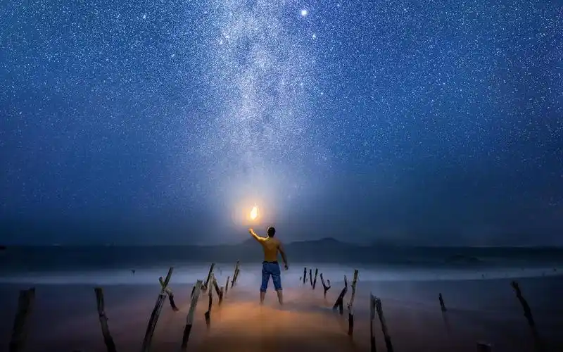 《星辰大海》 手握星辰,眼望大海_哔哩哔哩 (゜-゜)つロ 干杯