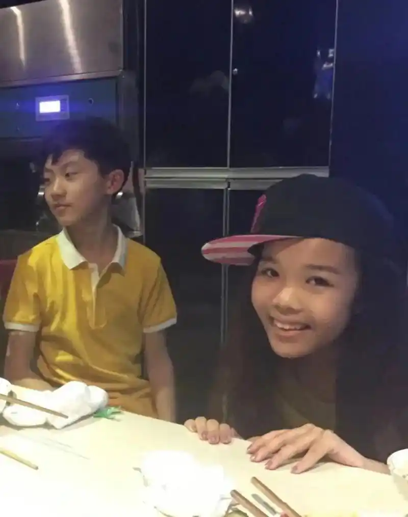 是我没见过的小马,看看这大双眼皮#马嘉祺#小时候 #养成系# - 抖音