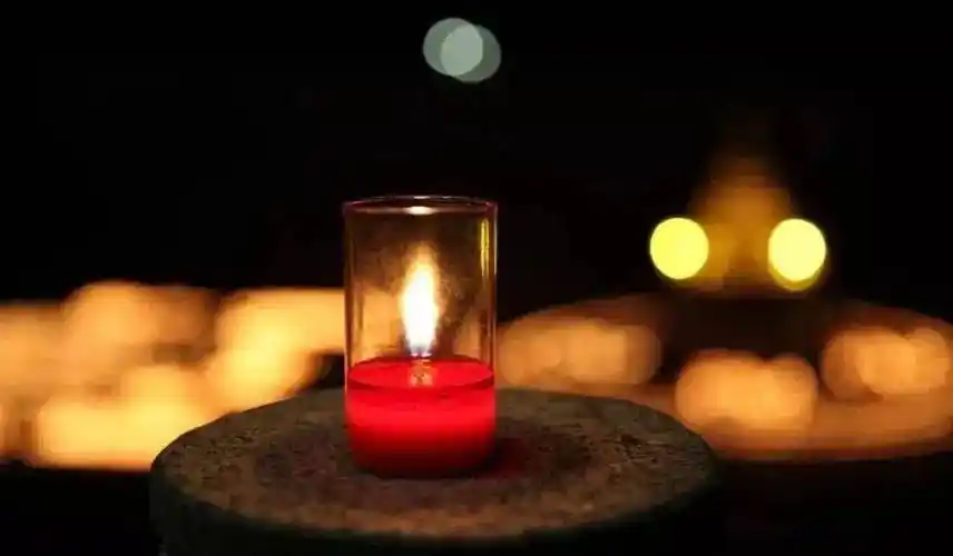 说明他们在天国过得不好,如果梦见去世的亲人,朋友,在民间有这样的