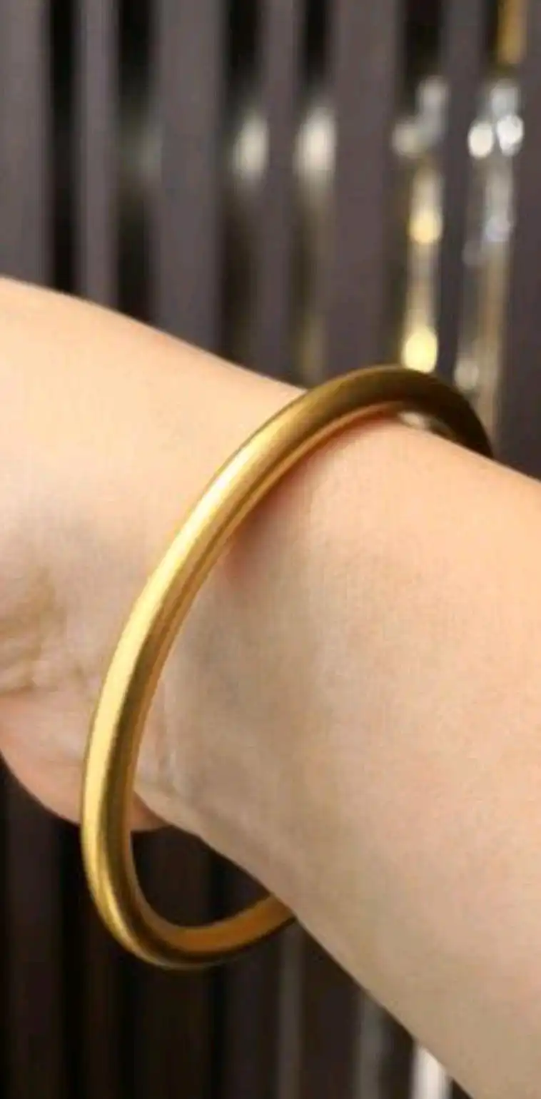 今年流行古法金手镯