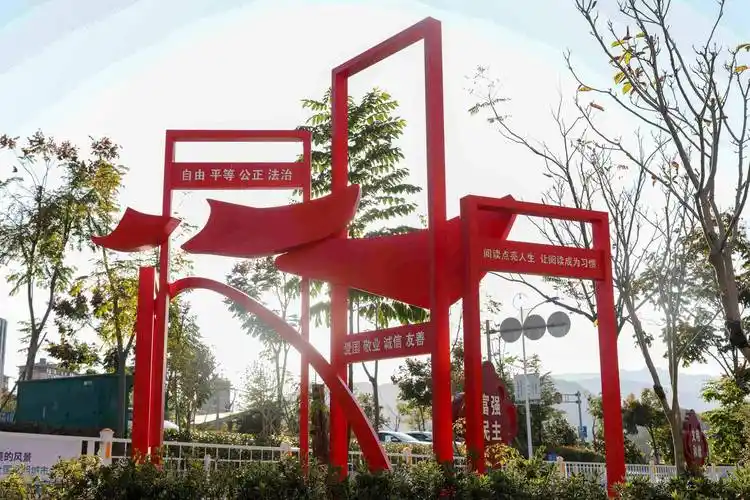 全域文明快看泰顺街头又添新风景扮靓城市文明