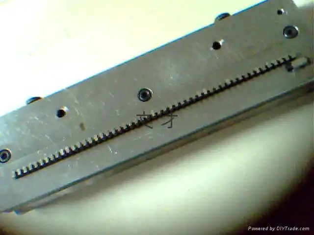 挂历纸品笔记本等打孔模具冲孔模具