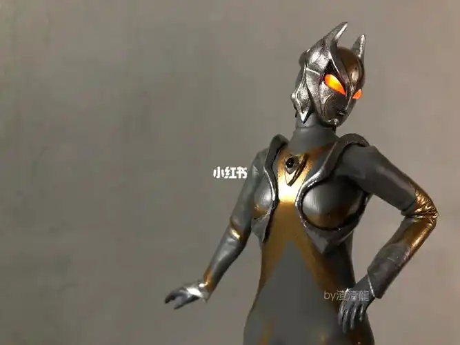 卡蜜拉奥特曼112自改可动手办展示v1