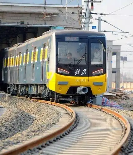 北京地铁6号线的列车