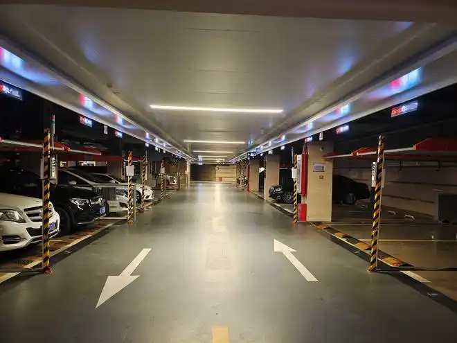 东莞某小区最豪华的地下车库?|停车库|车位_网易订阅