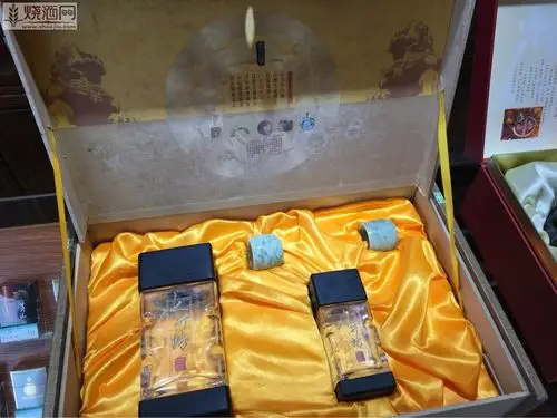 07年54度水井坊礼盒收藏不错