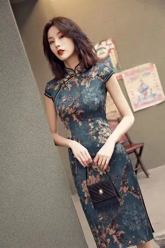 中长款旗袍连衣裙2020新款春夏复古修身显瘦时尚改良演出走秀短袖