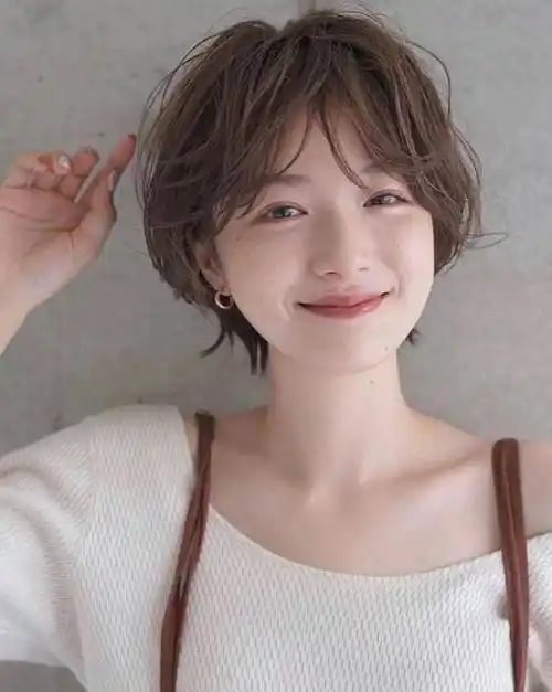 果然,能剪短发的女人都有这4个优势,不是脸小就可以,你有吗_五官_眼神