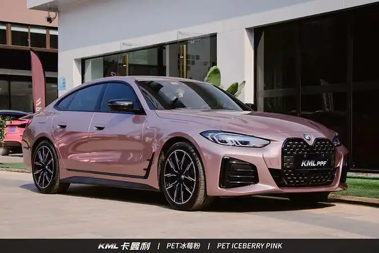 卡曼利汽车改色膜pet冰莓粉