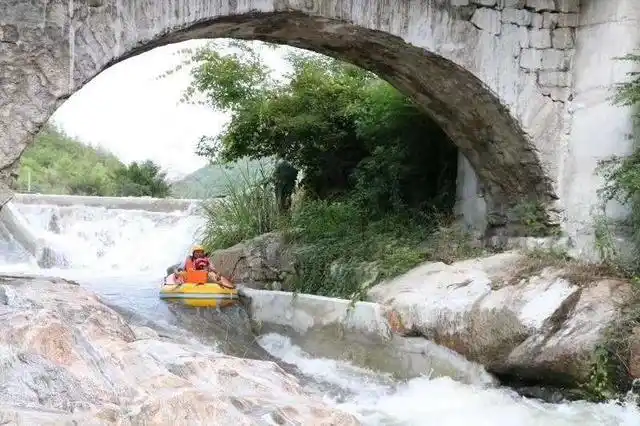 下阶段,龙凤谷漂流将针对市场需求开展丰富多彩的体验式营销活动.