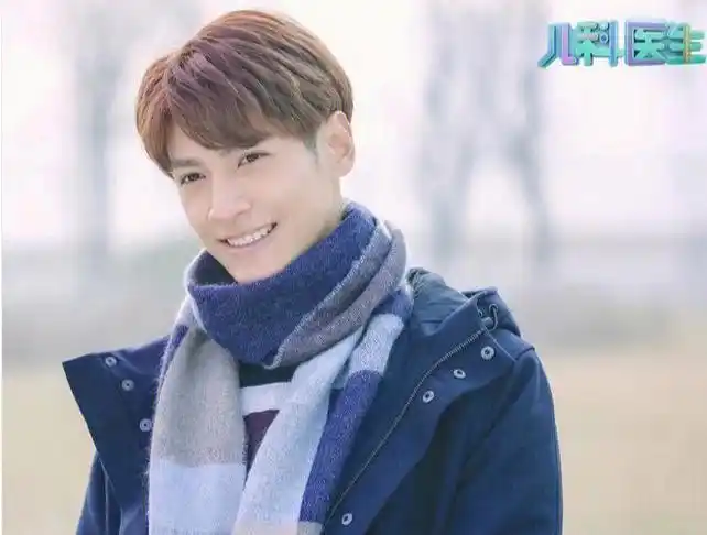 罗云熙的儿科医生申赫