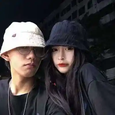 一对两张恋人帅气冷艳头像,情侣头像图片-回车桌面