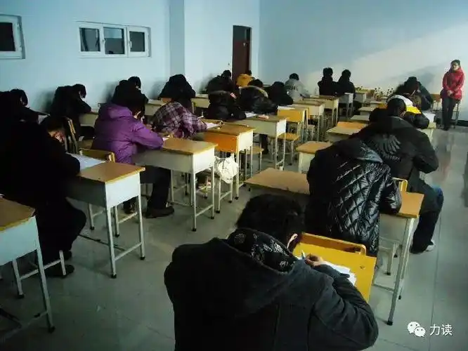 刘力:监考那些事儿_考场