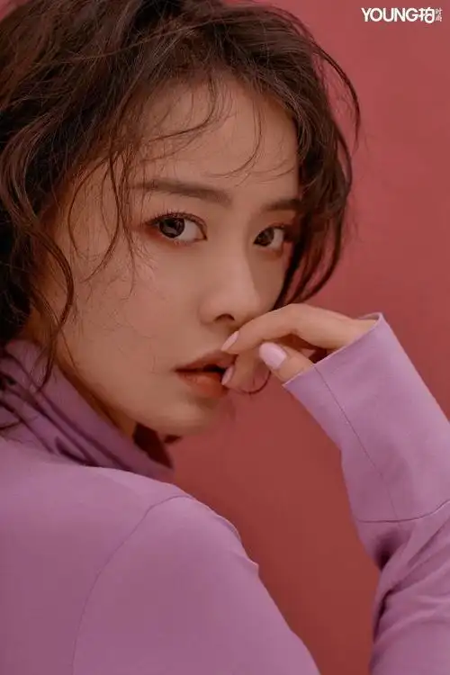 余心恬情人节时尚大片 可盐可甜百变魅力来袭