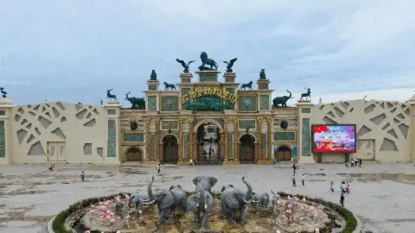 78济南游玩78欧乐堡动物王国动物标本馆