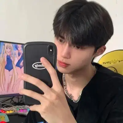 贰迟 酷帅高冷真人男头_男生头像_我要个性网