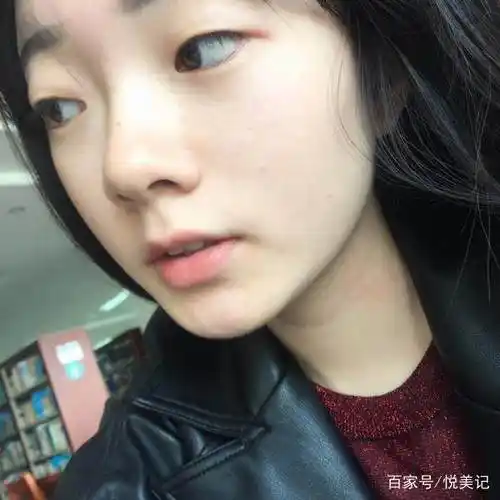 单眼皮小女孩不做手术也好看我想说不一定有了双眼皮就好看