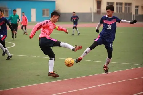 年度"知合公益杯"海港区校园足球联赛,初中男子组,女子组比赛落下帷幕